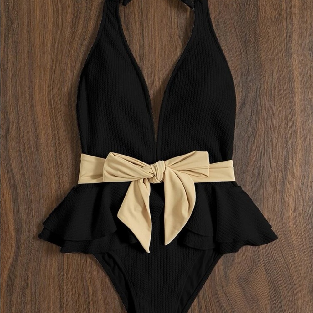 Bathing suit - Picture 2 of 3